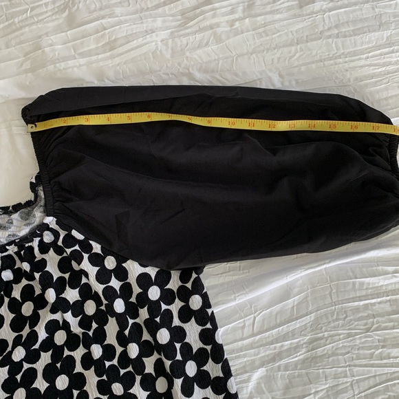 CATO Women’s‎ Top Off Shoulder Blk/Wht Daisy Peasant Balloon 3/4 Sleeves 18/20W - Picture 13 of 16